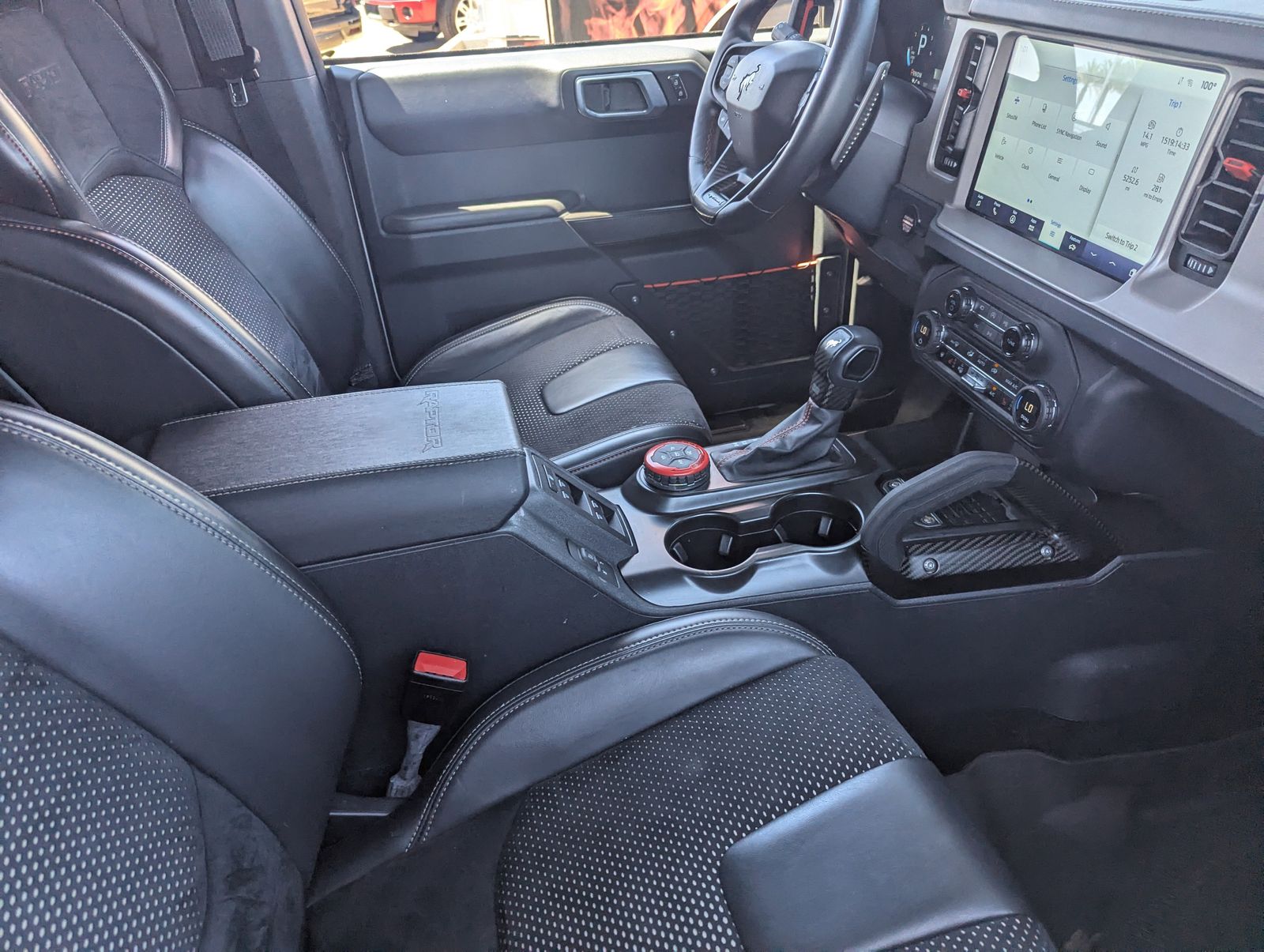 Used 2024 Ford Bronco - photo 6