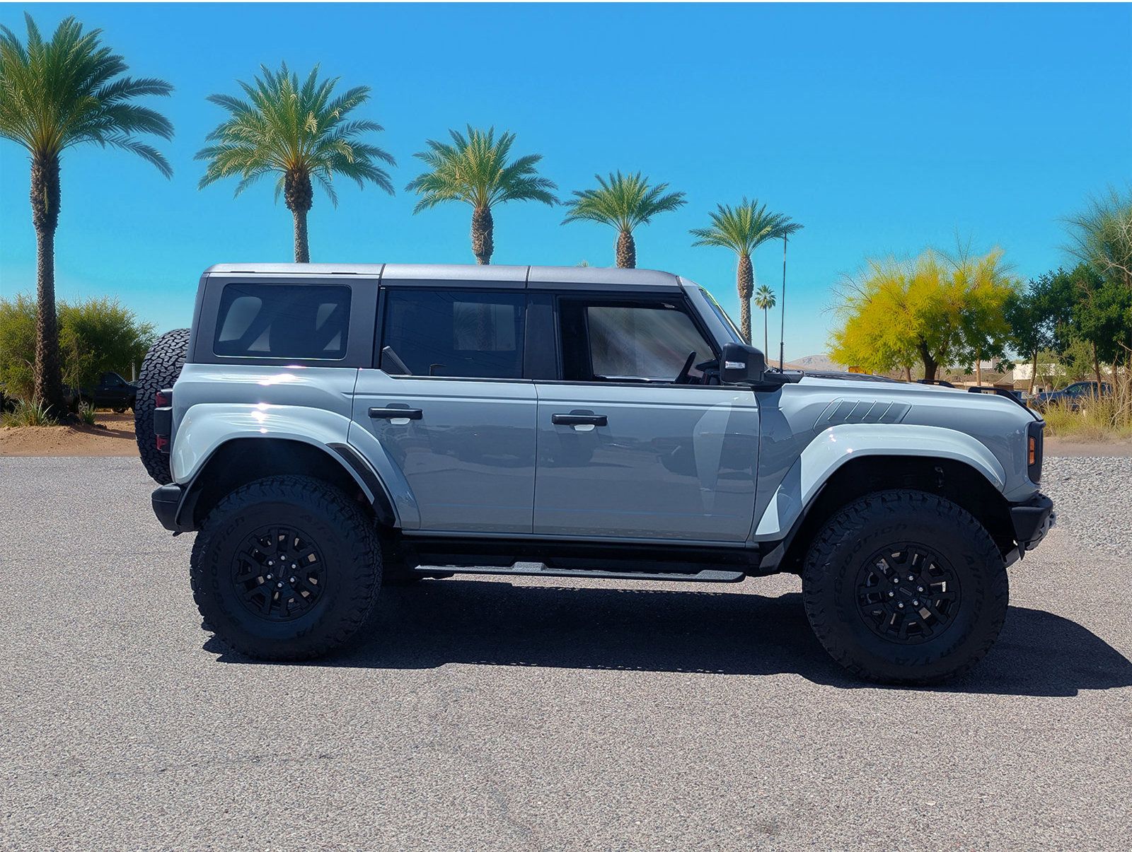 Used 2024 Ford Bronco - photo 32
