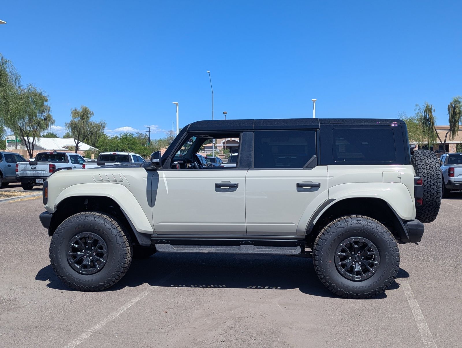 New 2025 Ford Bronco - photo 28