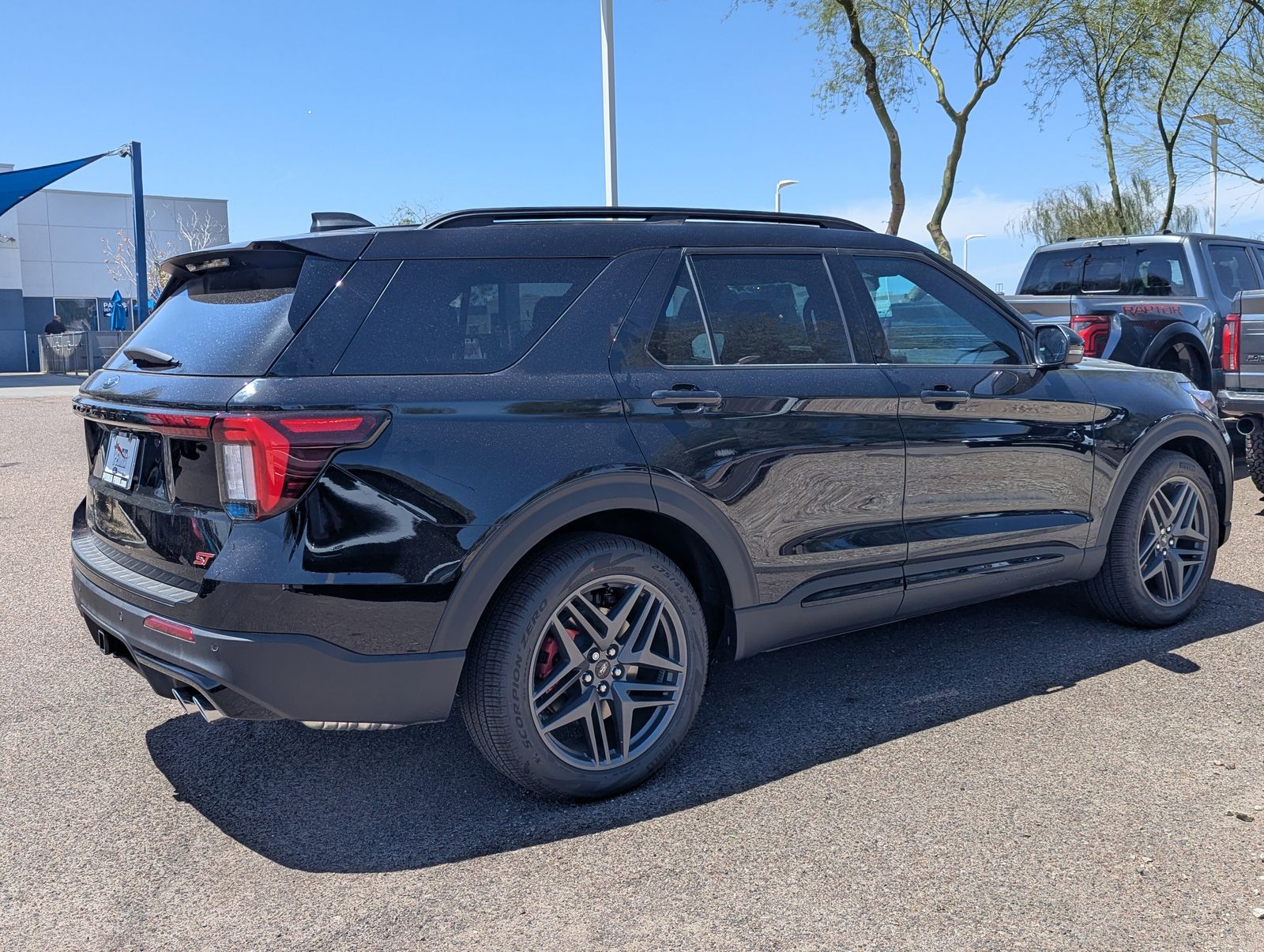 New 2026 Ford Explorer - photo 2