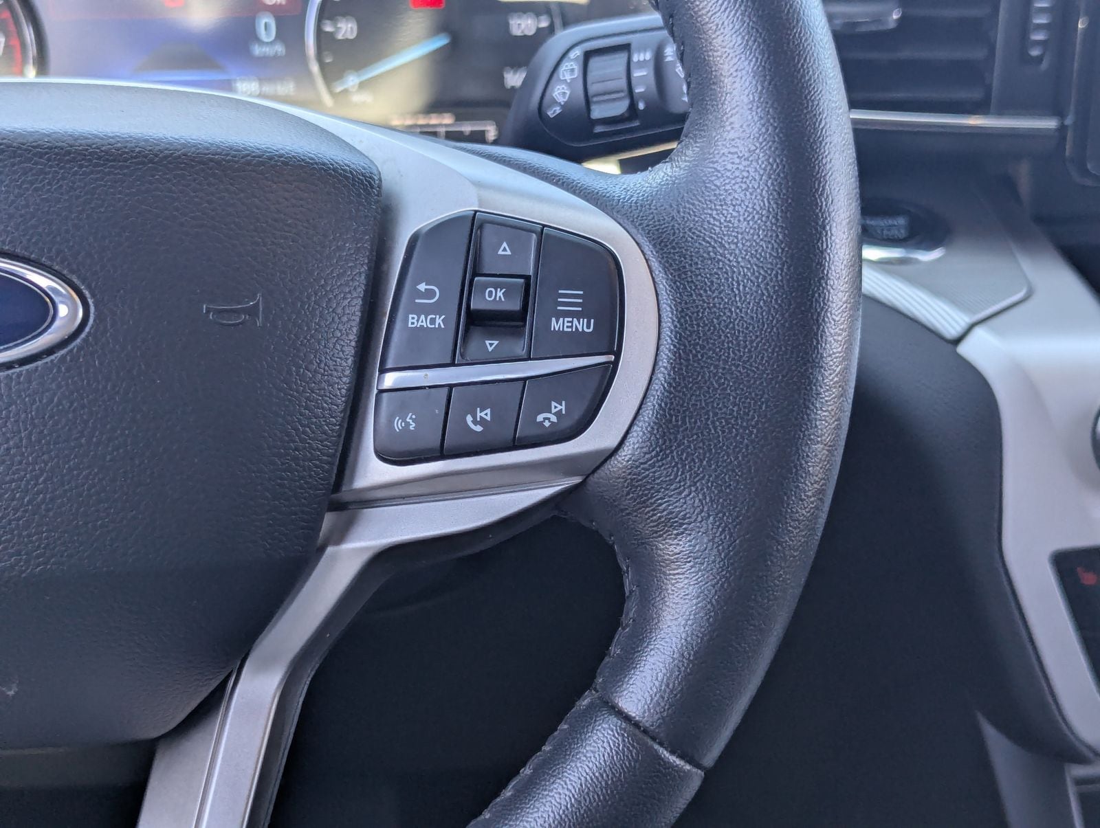 Used 2023 Ford Explorer - photo 18