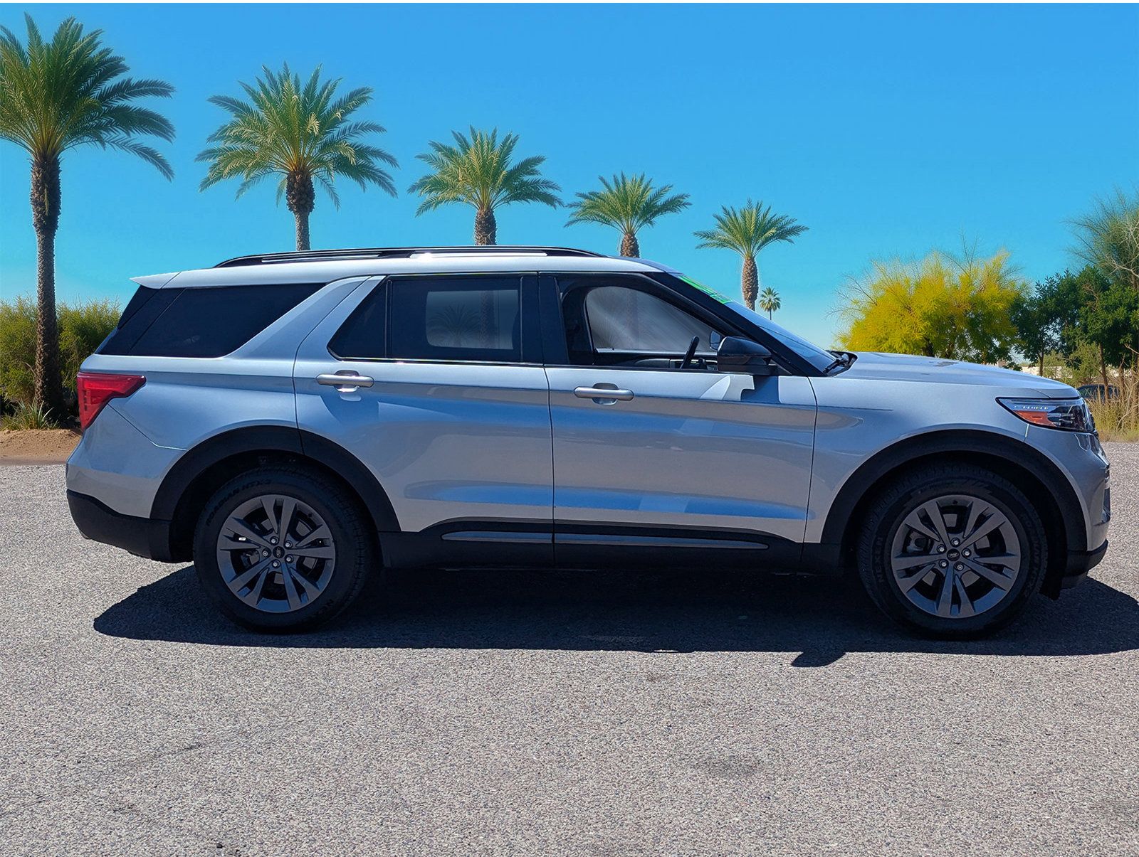 Used 2023 Ford Explorer - photo 7
