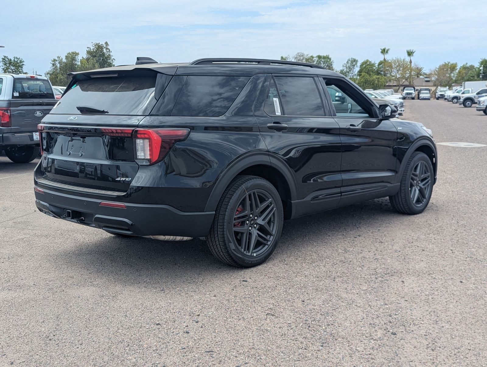 New 2026 Ford Explorer - photo 6