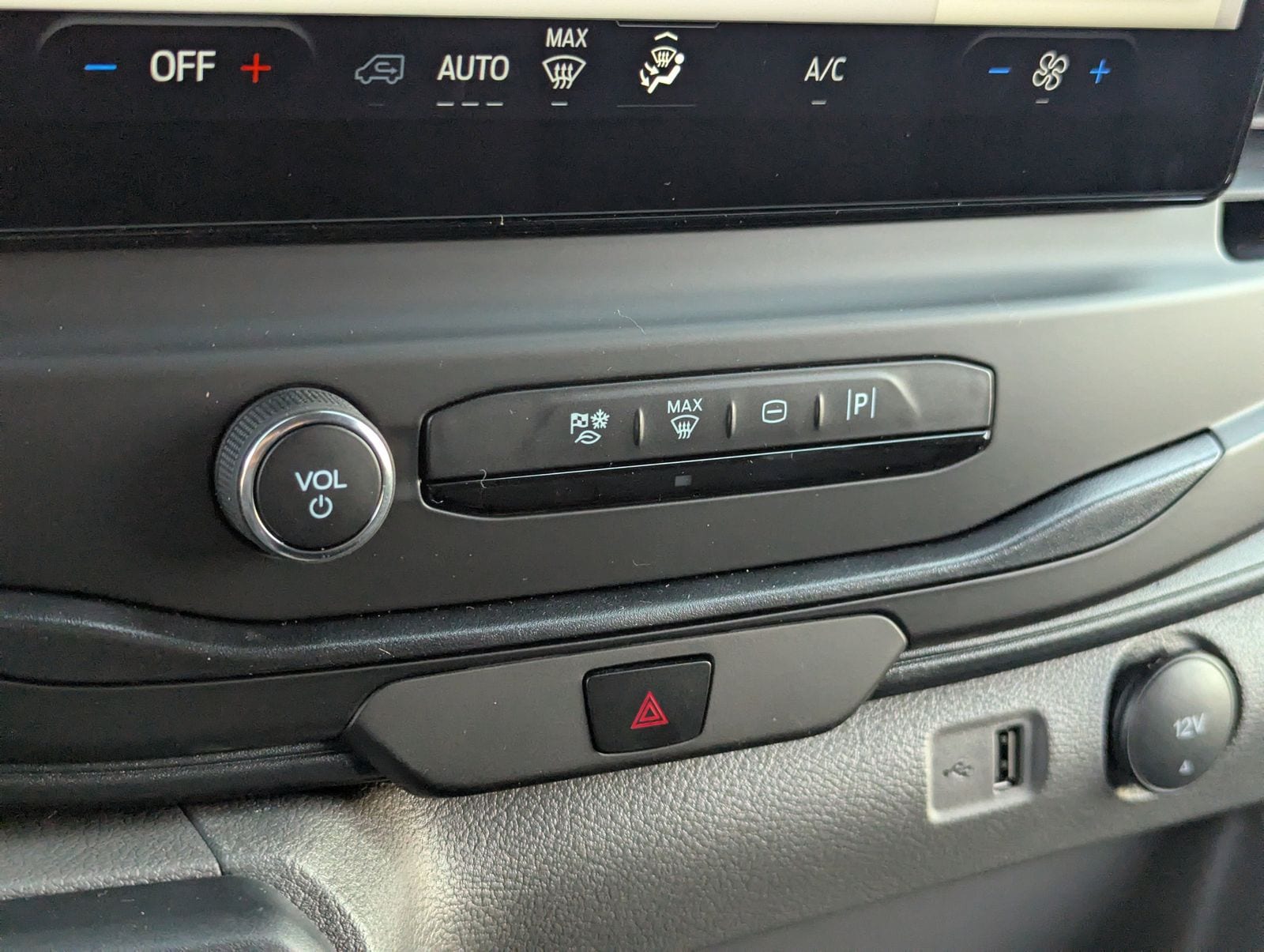 New 2026 Ford Transit 250 - photo 24