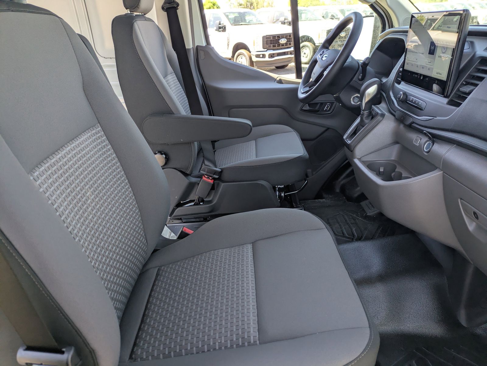 New 2026 Ford Transit 250 - photo 44