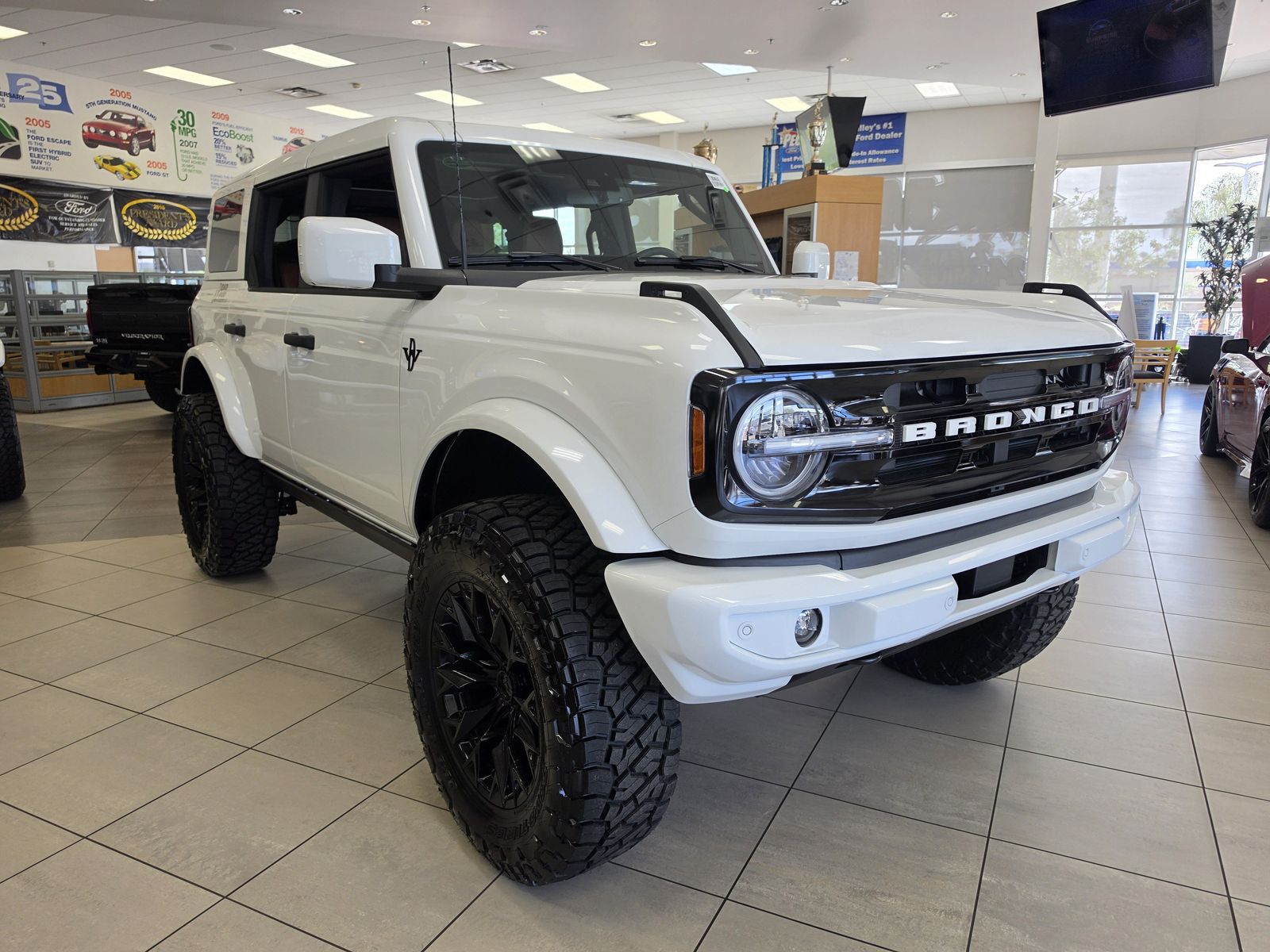 New 2026 Ford Bronco - photo 2
