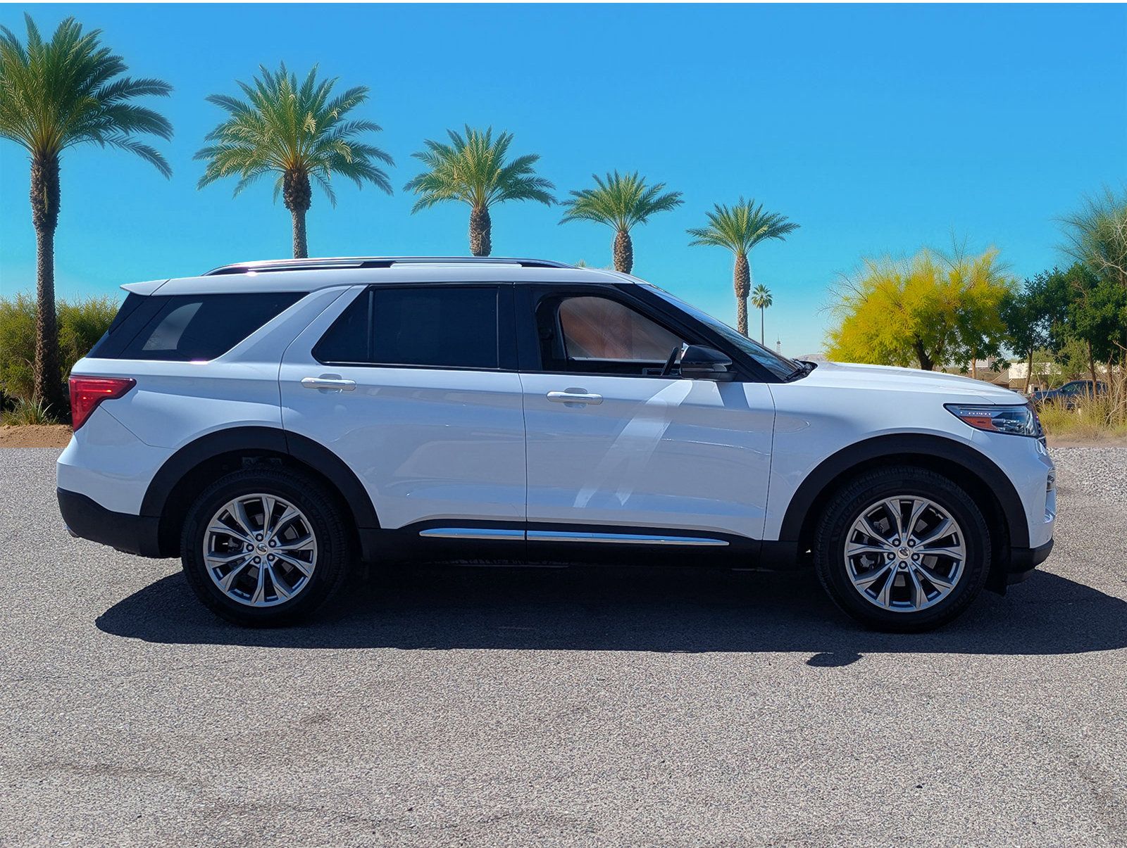 Used 2021 Ford Explorer - photo 32