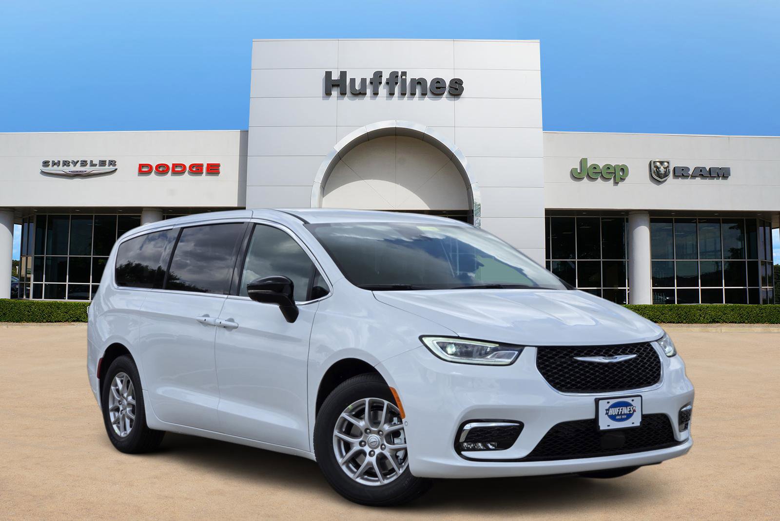 New 2026 Chrysler Pacifica - photo 1