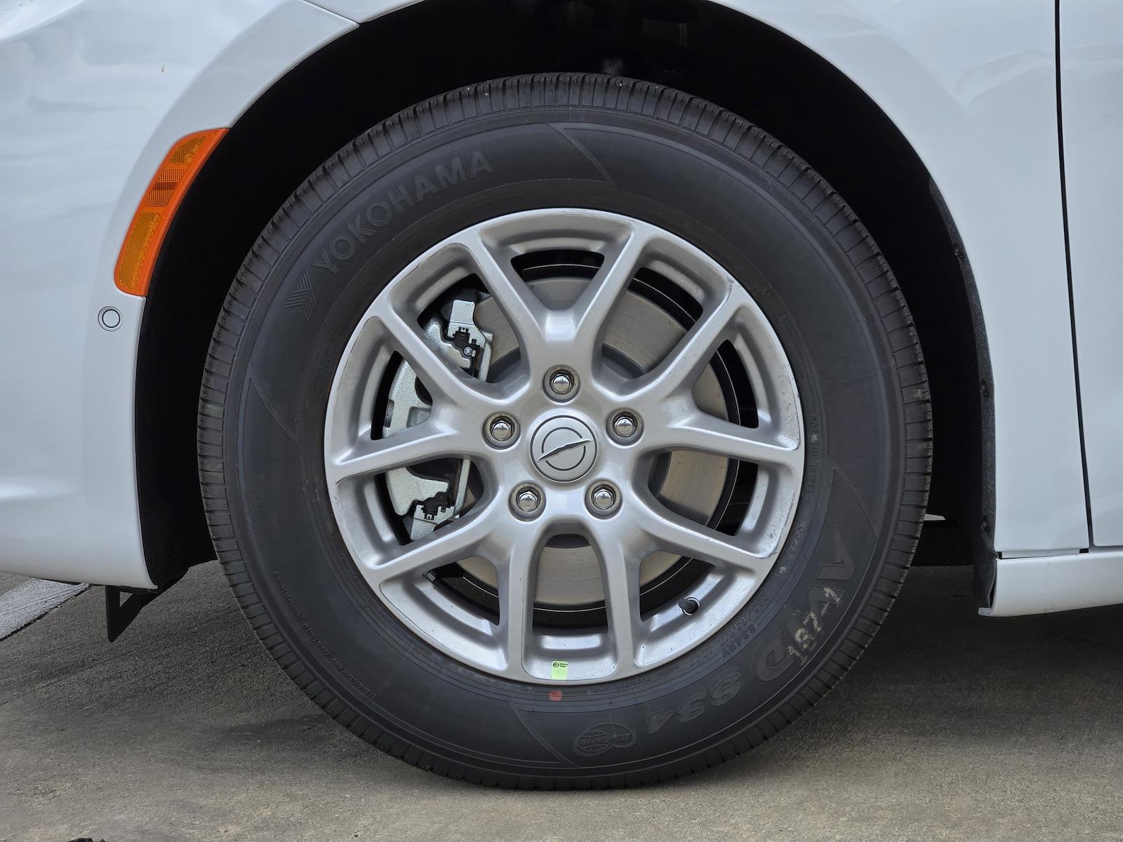 New 2026 Chrysler Pacifica - photo 10