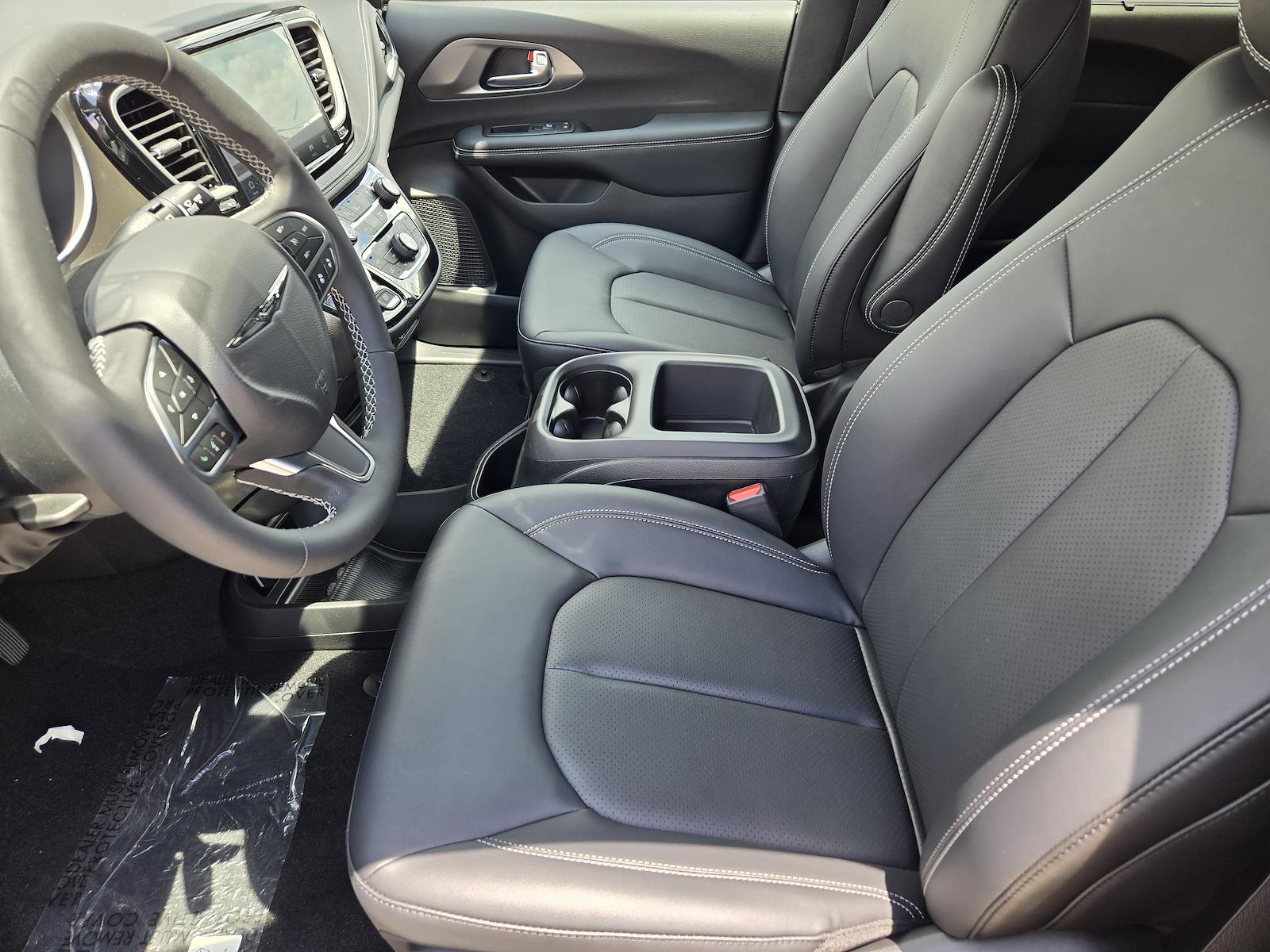 New 2026 Chrysler Pacifica - photo 11