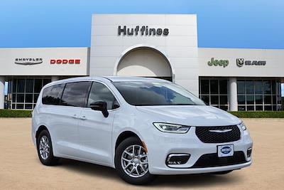 New 2026 Chrysler Pacifica - photo 1