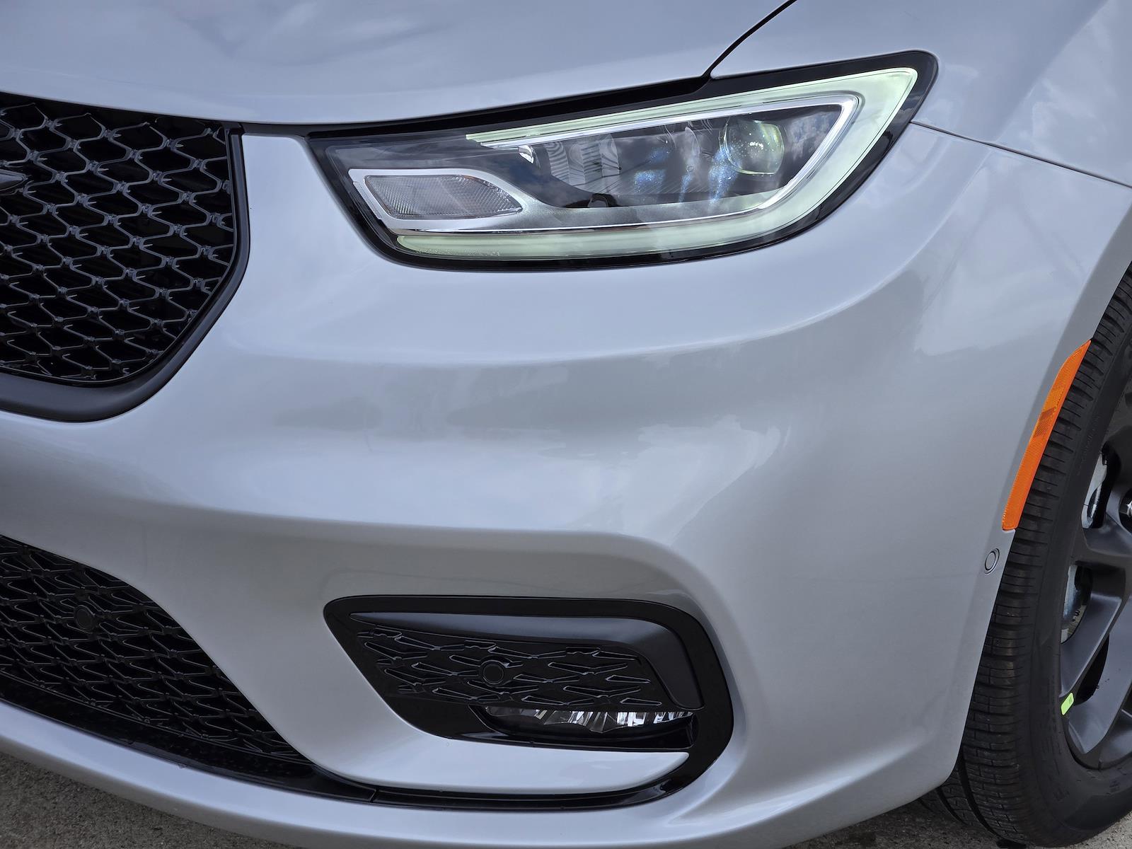 New 2026 Chrysler Pacifica - photo 8