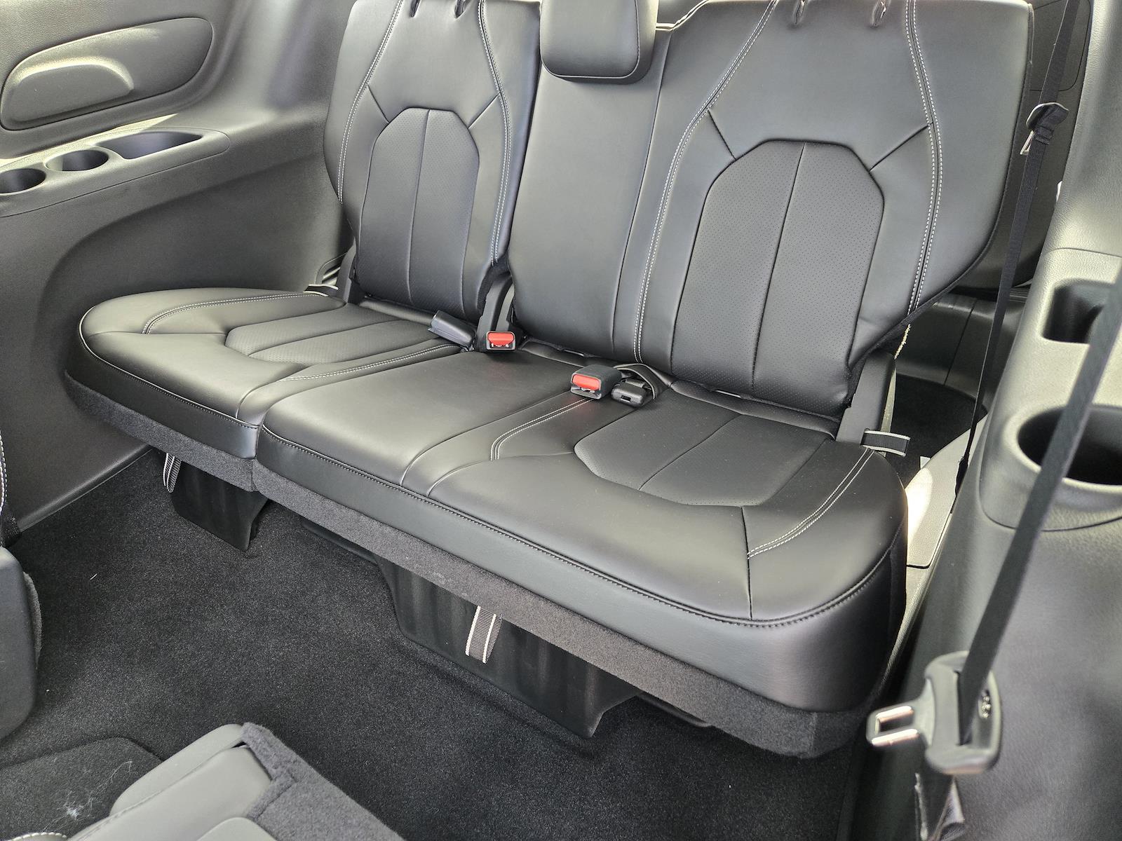 New 2026 Chrysler Pacifica - photo 23