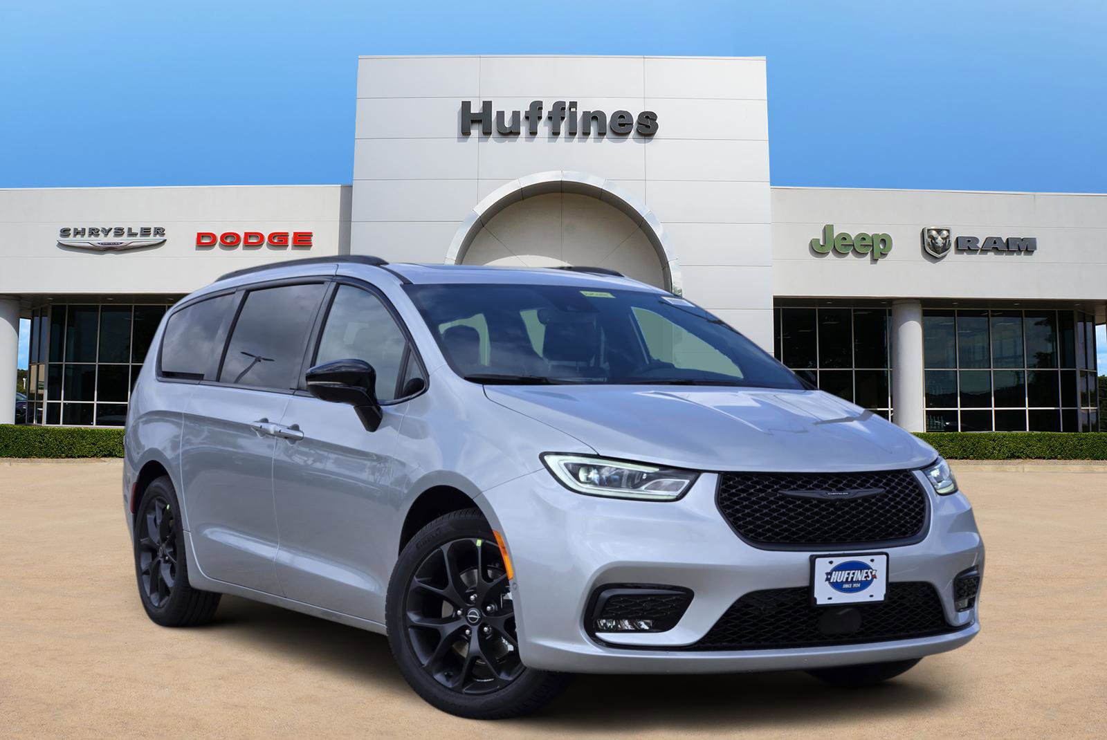 New 2026 Chrysler Pacifica - photo 1