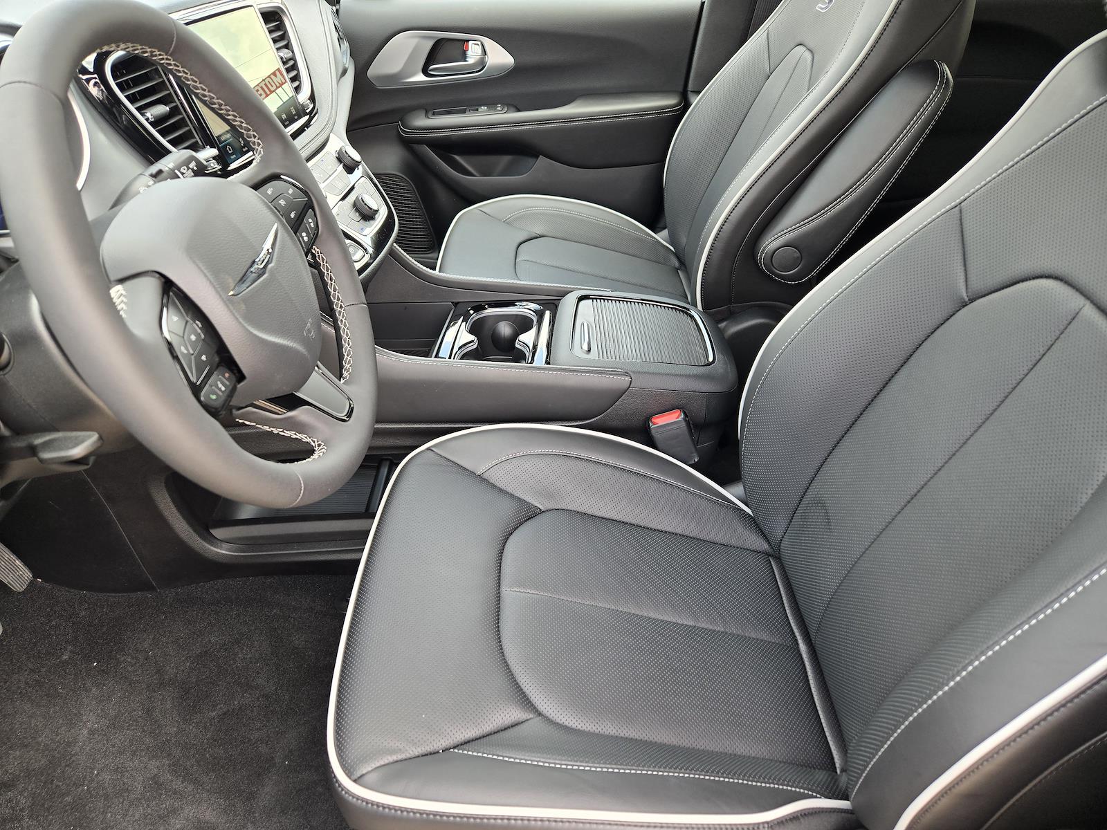 New 2026 Chrysler Pacifica - photo 12