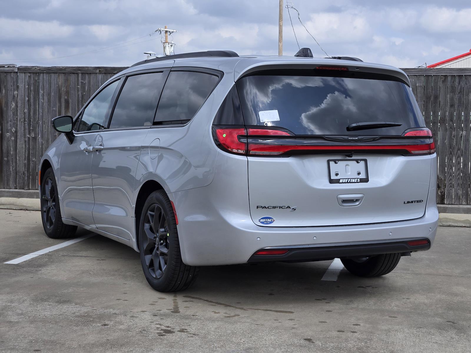 New 2026 Chrysler Pacifica - photo 6