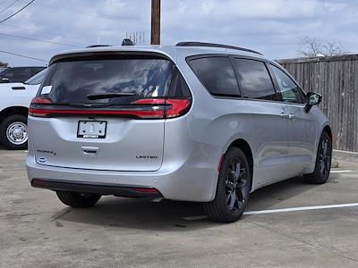 New 2026 Chrysler Pacifica - photo 2