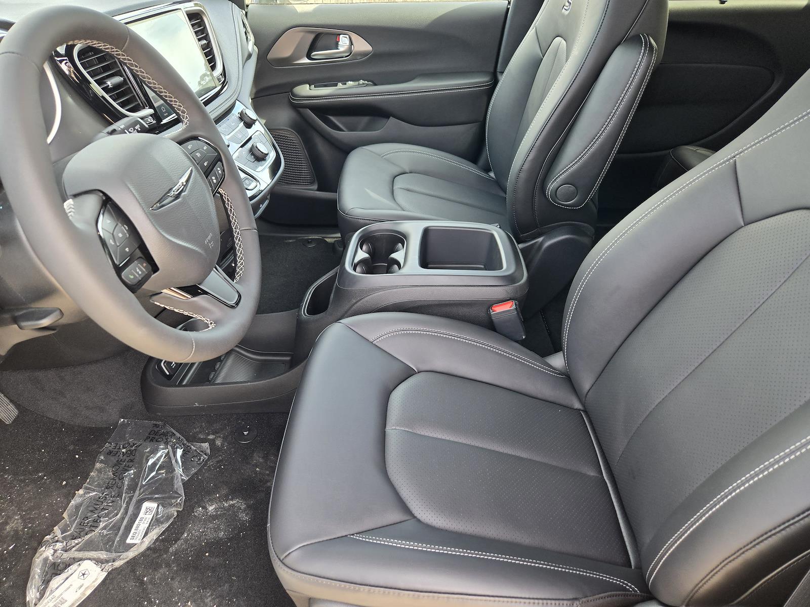 New 2026 Chrysler Pacifica - photo 11