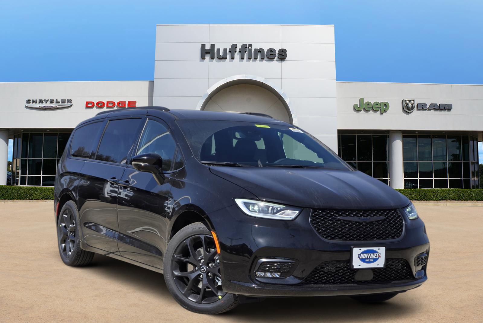 New 2026 Chrysler Pacifica - photo 1