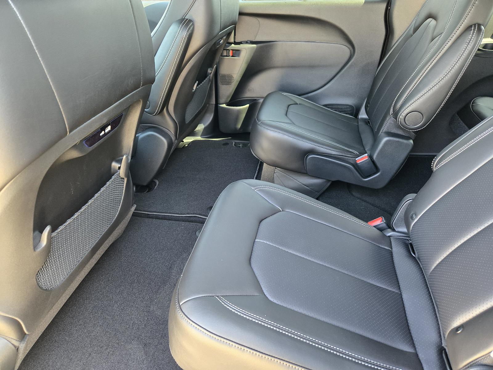 New 2026 Chrysler Pacifica - photo 23
