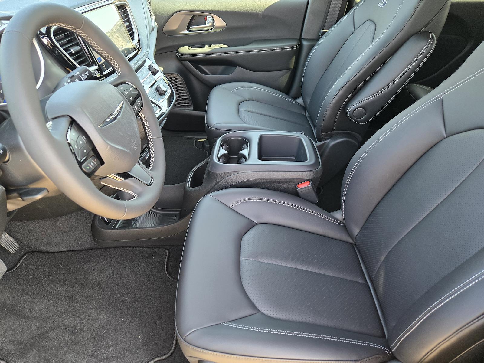 New 2026 Chrysler Pacifica - photo 11