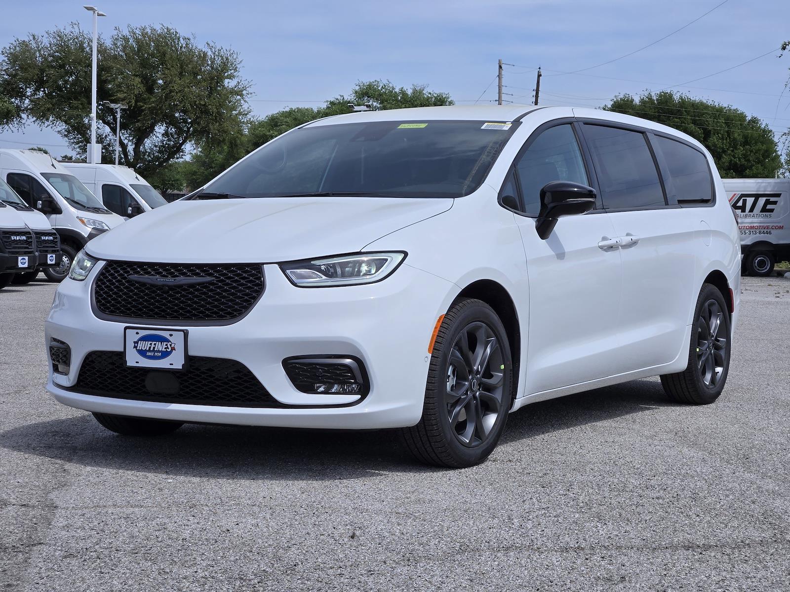 New 2026 Chrysler Pacifica - photo 5