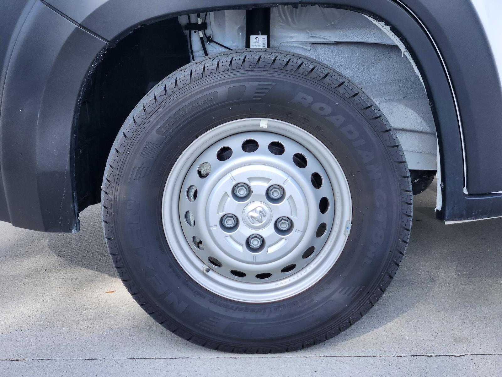 Used 2025 Ram ProMaster 2500 - photo 12