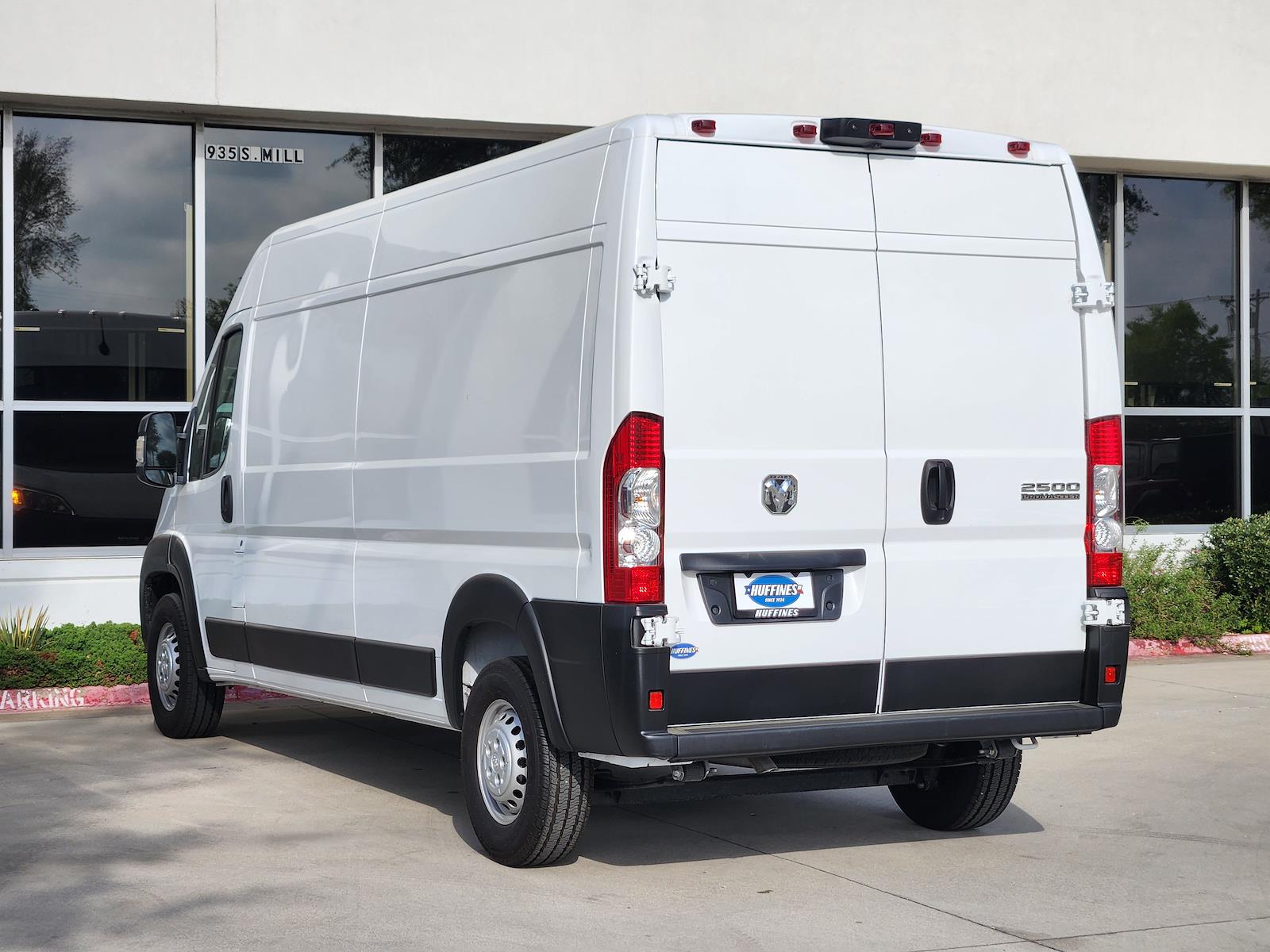 Used 2025 Ram ProMaster 2500 - photo 8