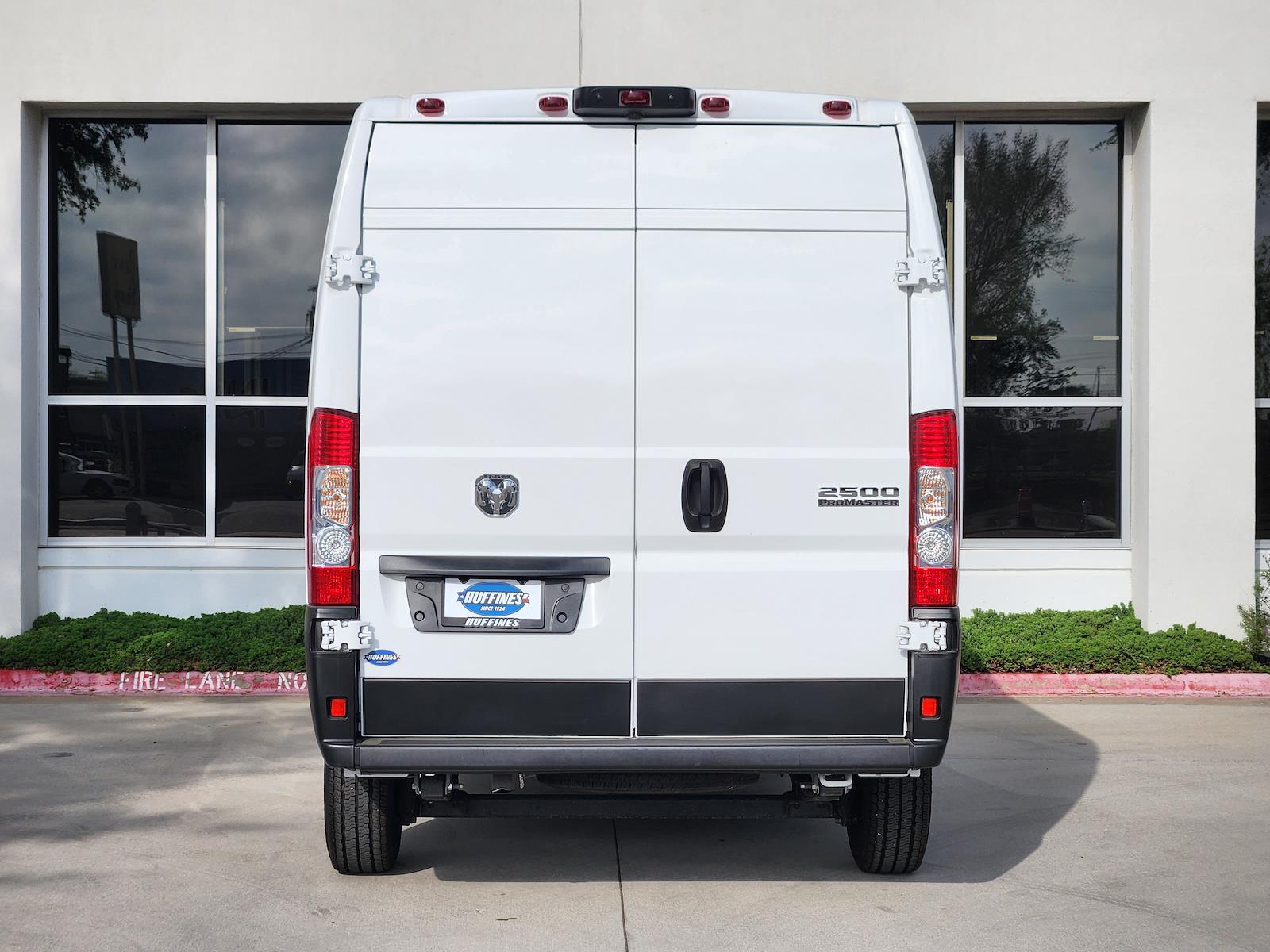 Used 2025 Ram ProMaster 2500 - photo 9