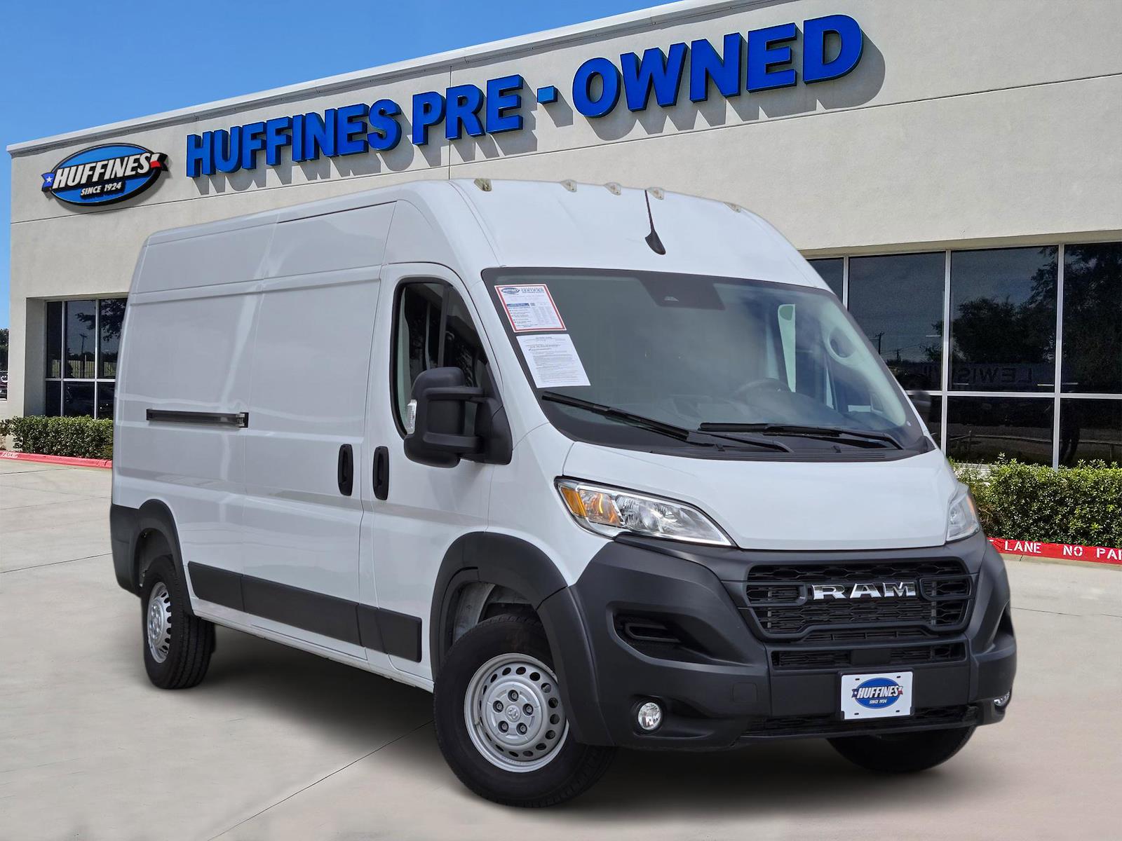 Used 2025 Ram ProMaster 2500 - photo 1