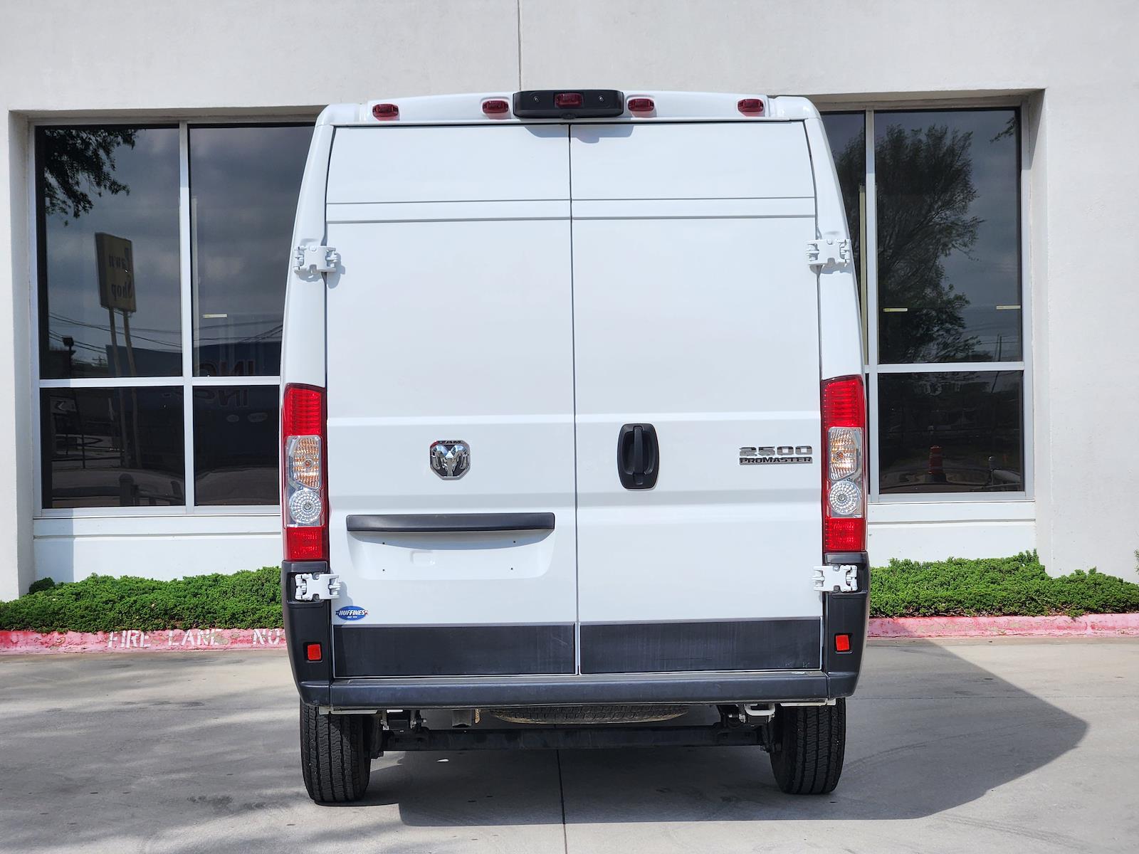 Used 2025 Ram ProMaster 2500 - photo 9