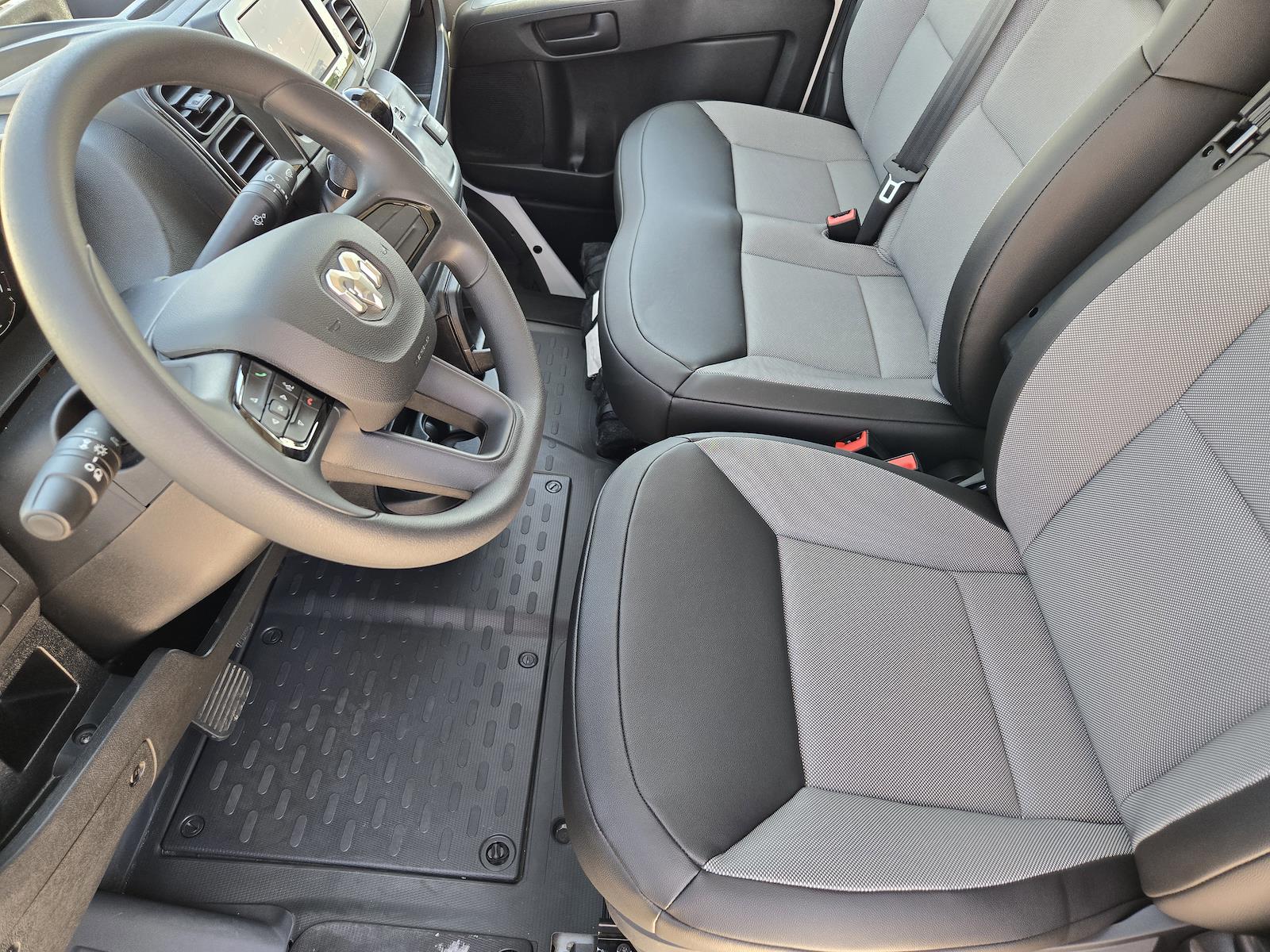 Used 2025 Ram ProMaster 2500 - photo 12