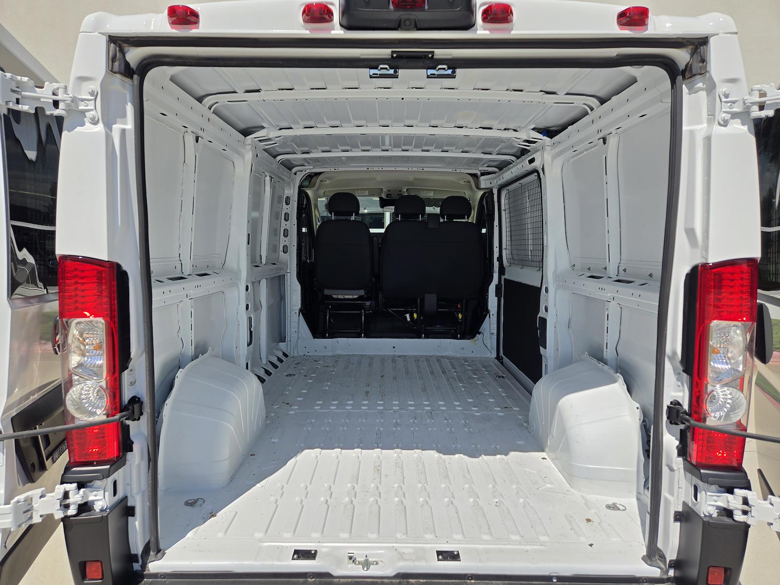 Used 2025 Ram ProMaster 2500 - photo 31