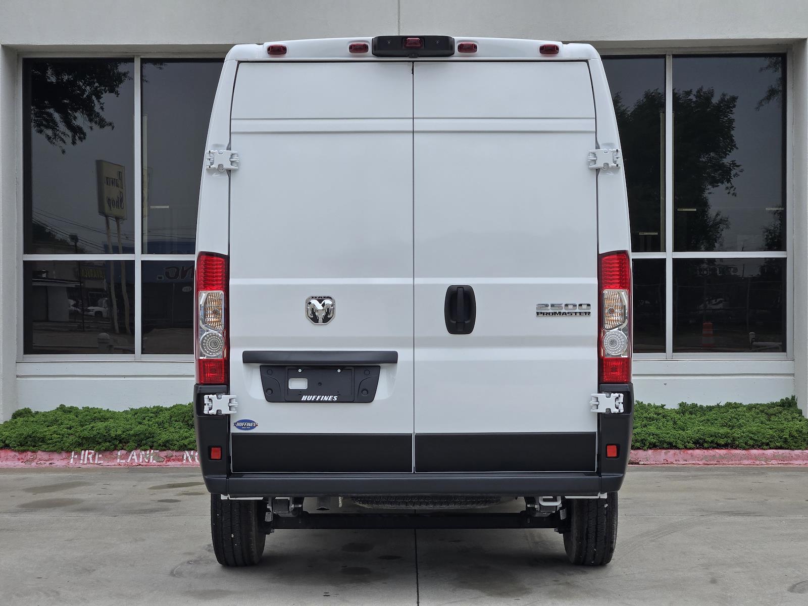 Used 2025 Ram ProMaster 2500 - photo 9