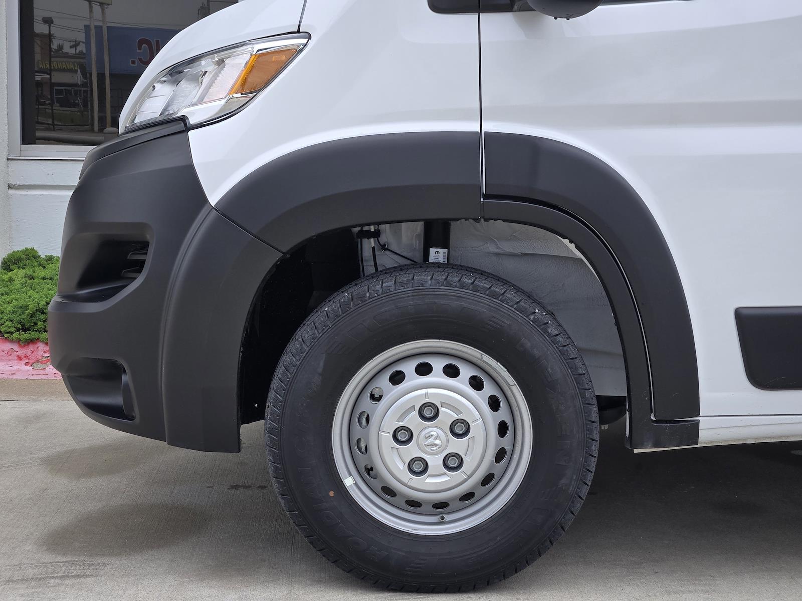 Used 2025 Ram ProMaster 2500 - photo 10