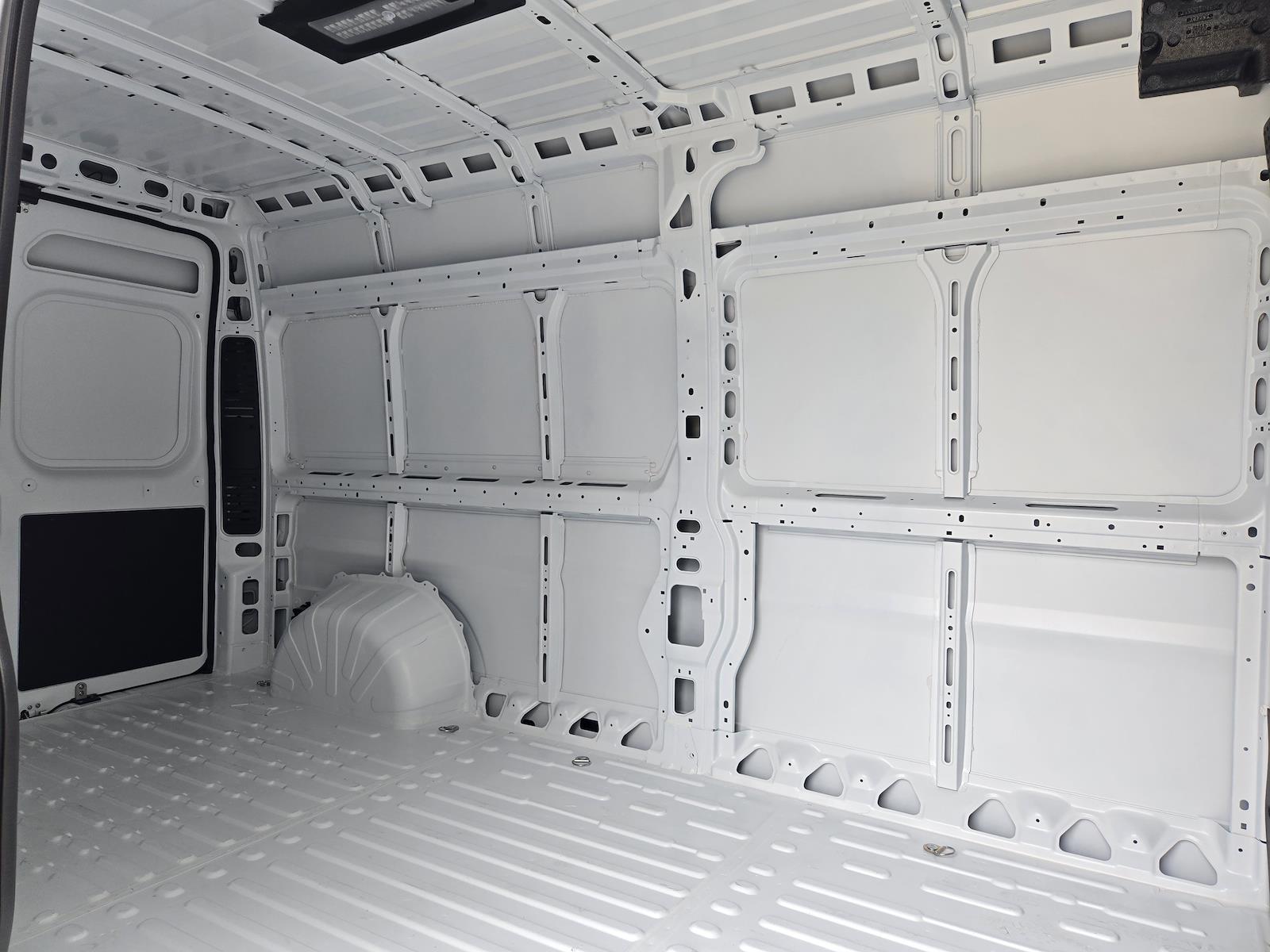 Used 2025 Ram ProMaster 3500 - photo 31