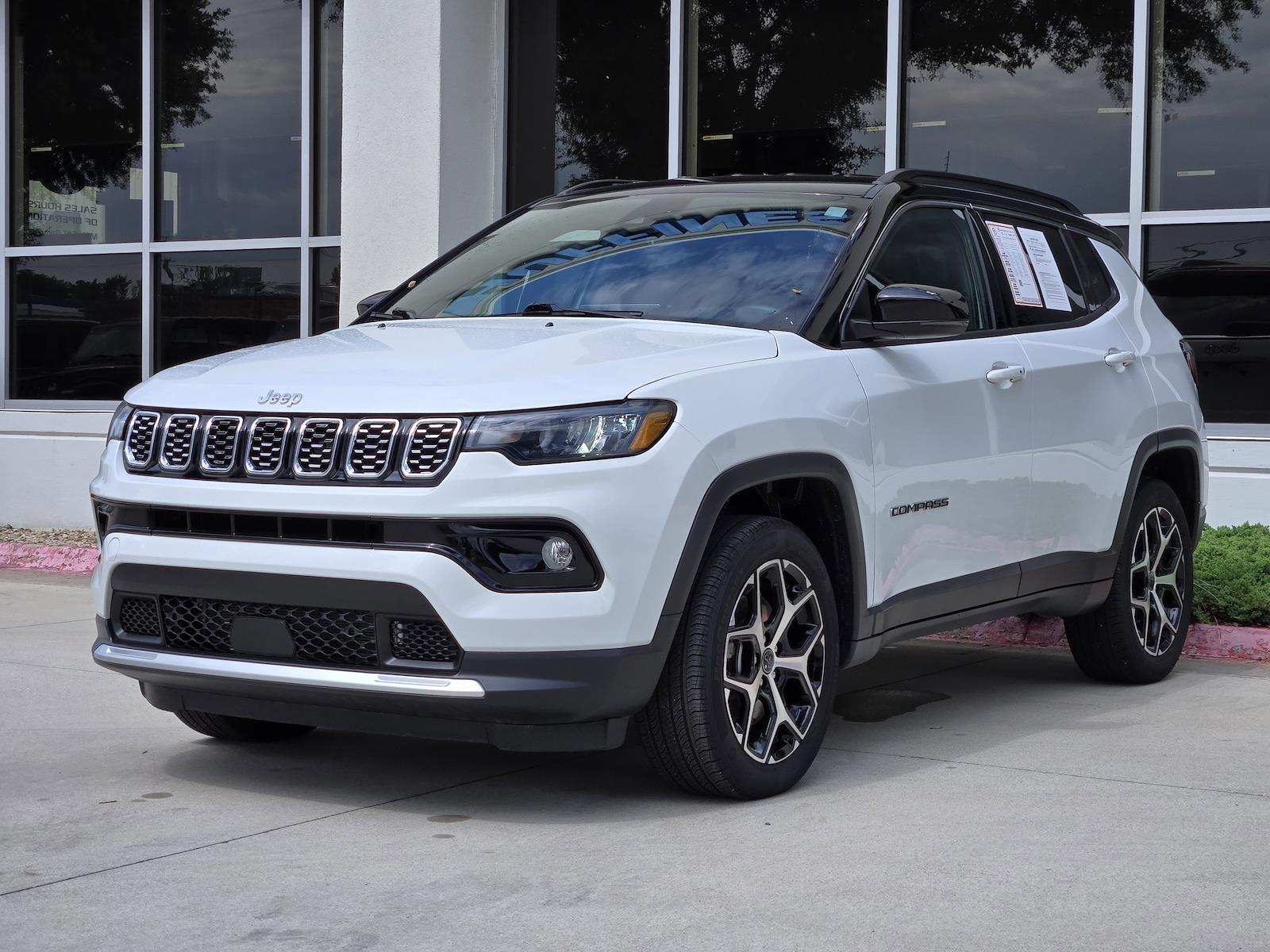 Used 2025 Jeep Compass - photo 5