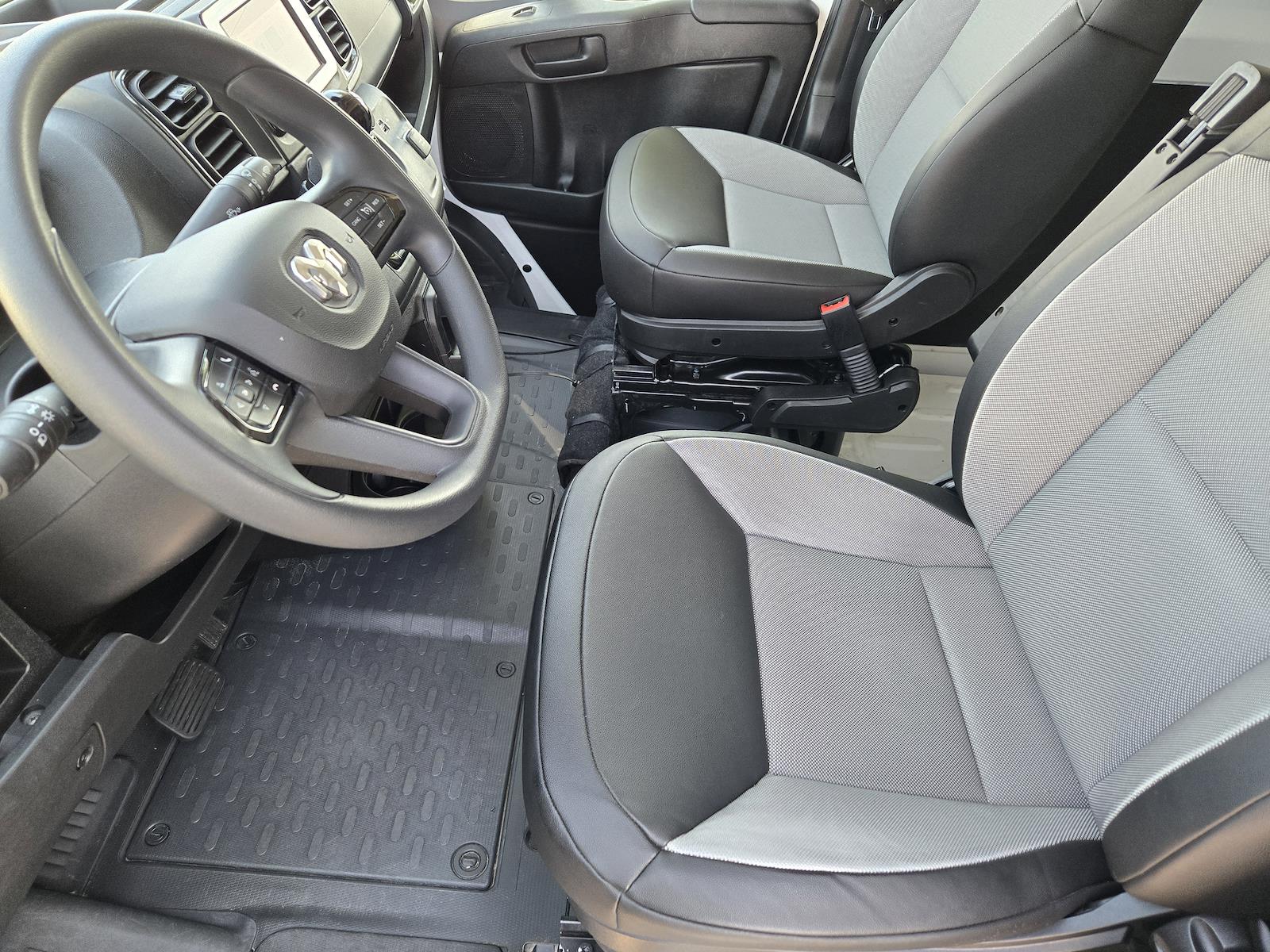 Used 2026 Ram ProMaster 2500 - photo 2