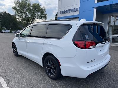 Used 2019 Chrysler Pacifica Touring L Plus FWD Minivan for sale #8508 - photo 2