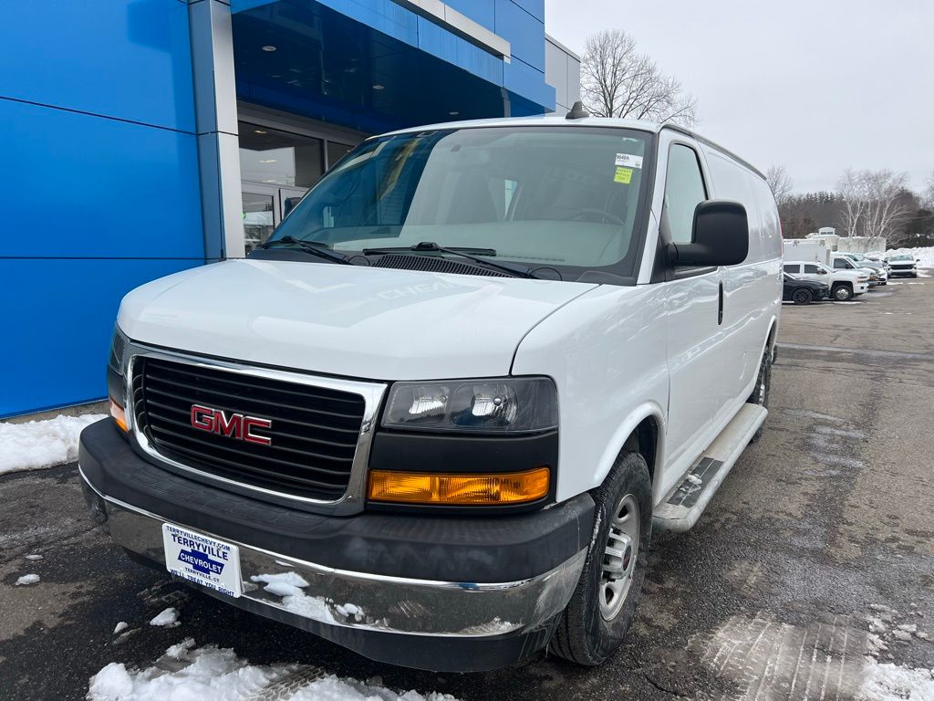 Used 2019 GMC Savana 2500 Empty Cargo Van - photo 2