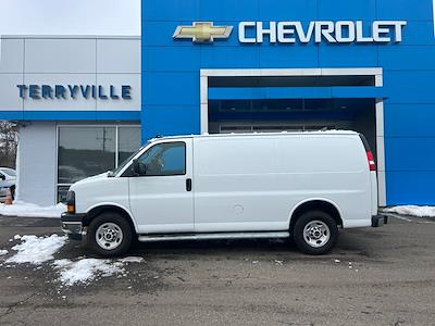 Used 2024 GMC Savana 2500 - photo 1