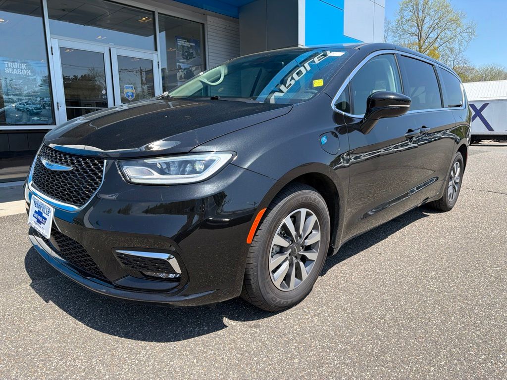 Used 2022 Chrysler Pacifica - photo 25