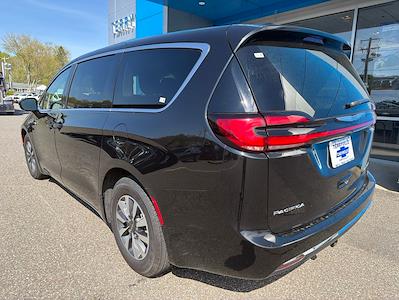 2022 Chrysler Pacifica FWD Minivan for sale #9721 - photo 2