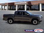 2022 Nissan Frontier Crew Cab RWD Pickup for sale #246733B - photo 2
