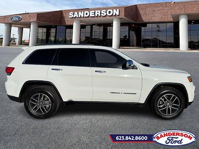 Used 2018 Jeep Grand Cherokee - photo 1