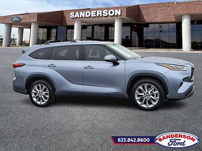 Used 2021 Toyota Highlander Limited for sale #265136A - photo 1