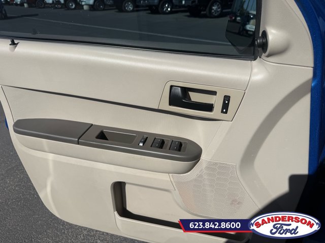 Used 2011 Ford Escape - photo 13