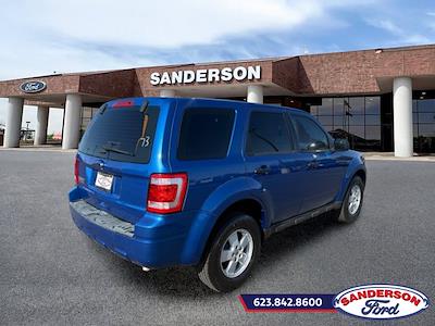 Used 2011 Ford Escape - photo 2