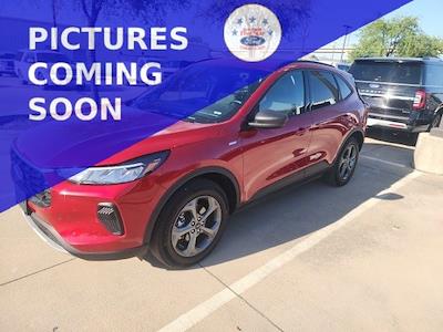 Used 2025 Ford Escape - photo 1