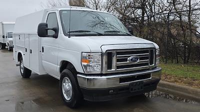 New 2025 Ford E-350 - photo 1